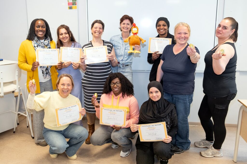 Groepsfoto met certificaat