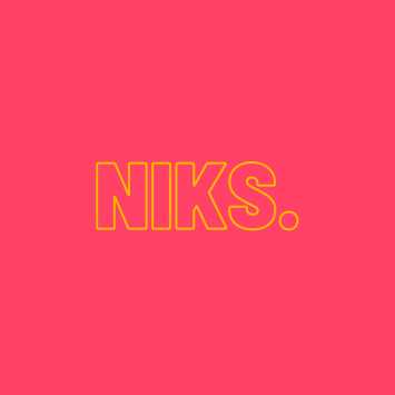 Het woord Niks in geel op roze ondergrond